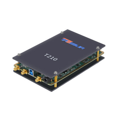 Rádio definido por software USRP com faixa de frequência de 70 MHz-6 GHz Largura de banda de 56 MHz e canais 2T2R